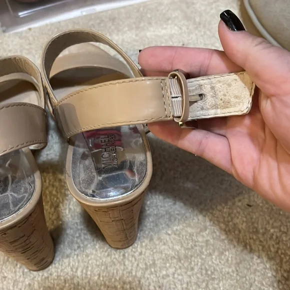 Michael Kors beige platforms 💋 - Picture 6 of 6